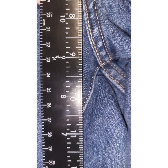 Levi's Curvy Boot Cut Jeans - Picture 4 of 5